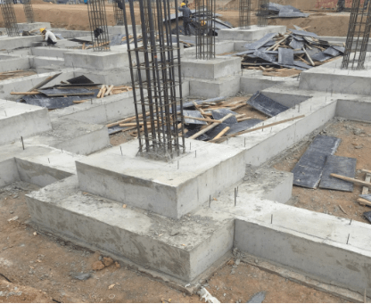 西北電建承建新疆哈密景峽風電項目土建工程正式啟動，新能源建設再添新動能